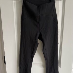 Lululemon InStill HR Tight 25” Size 2